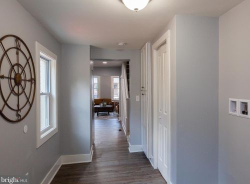 328 Walnut St, Lancaster PA  17602-2404 exterior