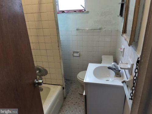 2214 17 St, Philadelphia PA 19132-3930 exterior