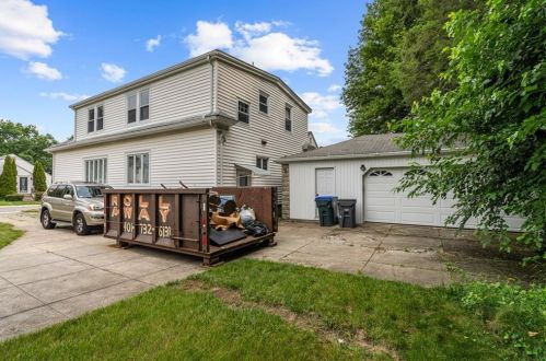 21 Hazael St, Providence, RI 02908-1310