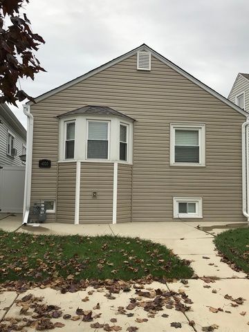 4020 Osceola Ave, Chicago, IL 60706-1120