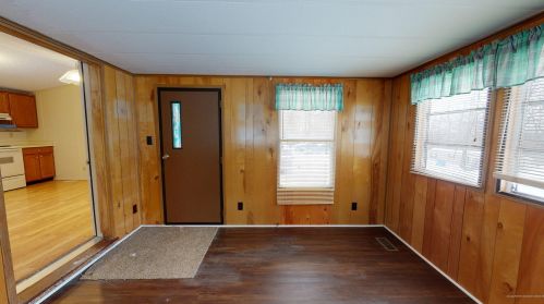 6 Moulin Ln, Turner ME 04282-3537 exterior