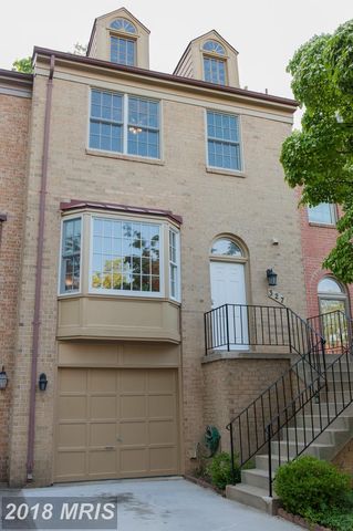 327 Lynn Manor Dr, Rockville MD  20850-4429 exterior