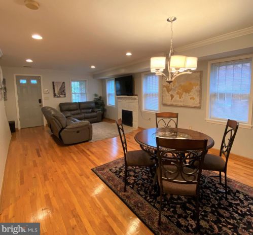 404 47th St, Washington DC  20019-4643 exterior