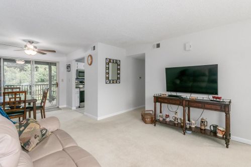 10505 Silkwood Ct, Saint Louis MO 63114-1970 exterior