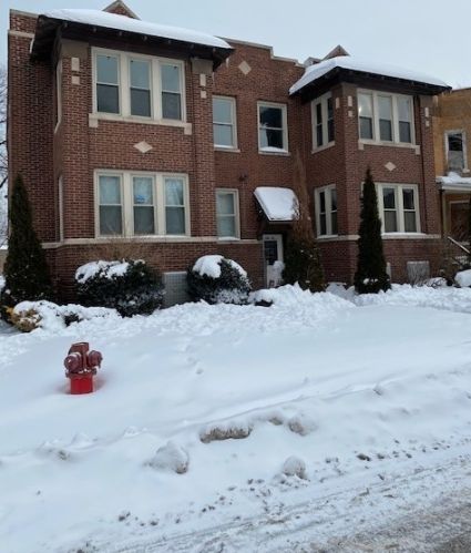 6801 Calumet Ave, Chicago, IL 60637-4004