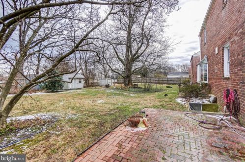 7401 16 Ave, Silver Spring MD 20912-7041 exterior