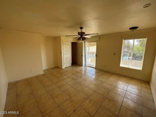 8635 32nd Ave, Phoenix AZ  85051-9010 exterior