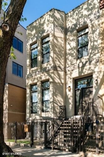 10 Throop St, Chicago, IL 60607-2518