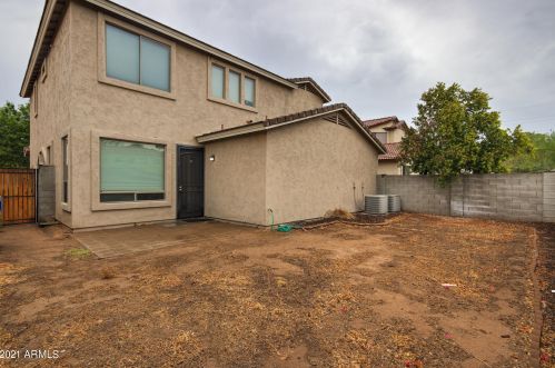 7429 19th St, Phoenix AZ  85042-5795 exterior