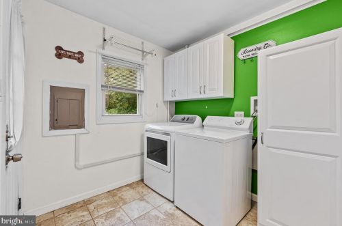 45 Robinson Dr, New Castle DE 19720-1915 exterior