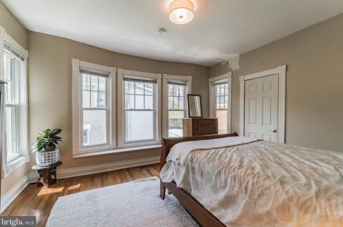 206 S St, Washington DC  20002-1571 exterior