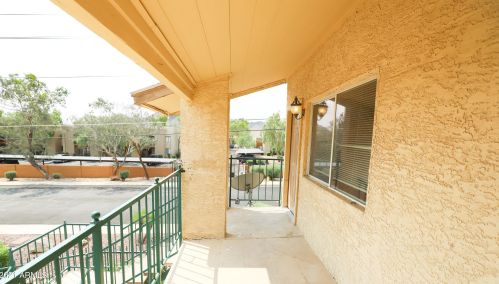 12440 20th St, Phoenix AZ  85022-5800 exterior