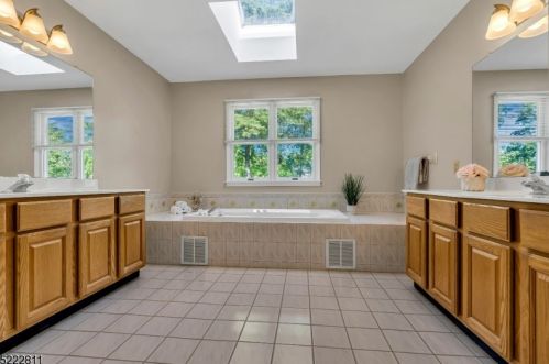 878 Ardsley Ln, Bridgewater NJ 08807-1146 exterior