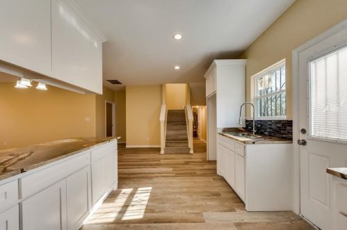 1422 Claude St, Dallas TX 75203-3326 exterior