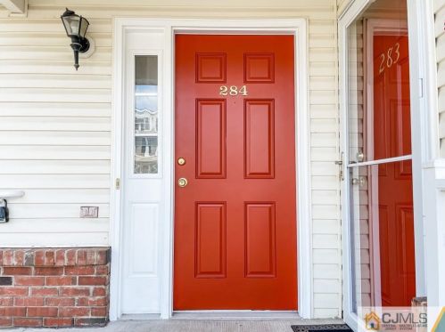 284 Moonlight Dr, Piscataway NJ  08854-2266 exterior