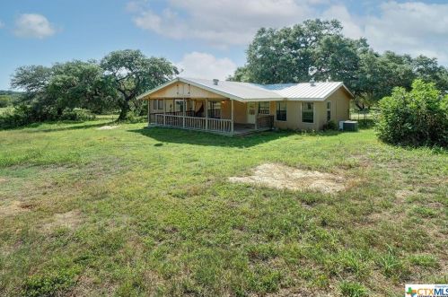 1740 Knoll Schwope Rd, Spring Branch, TX 78070-6213