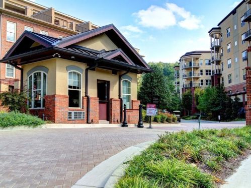 710 Creekgarden Ct, Atlanta GA 30339-2994 exterior