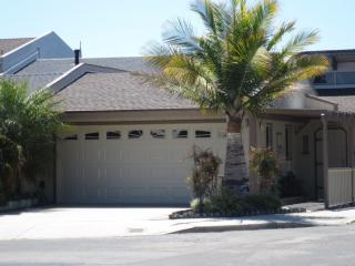 4624 Falkirk Bay, Oxnard CA  93035-3743 exterior