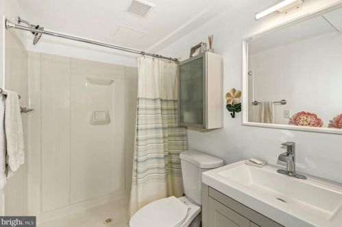 9126 Bradford Rd, Silver Spring MD 20901-4918 exterior