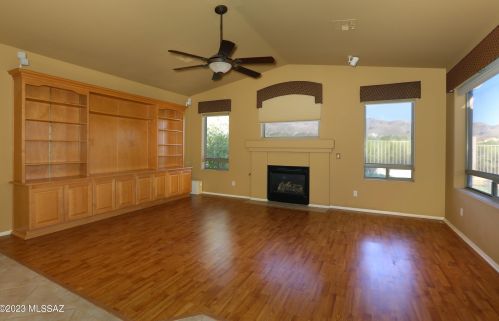 11438 Mtn Breeze Dr, Tucson AZ 85737-7247 exterior