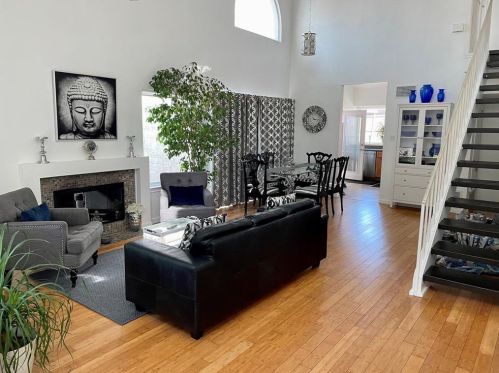 4323 Capistrano Dr, Dallas TX 75287-4001 exterior