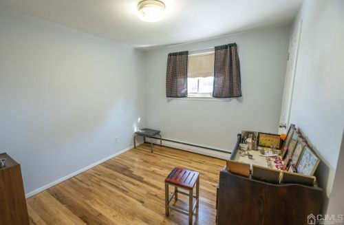 15 Sims Rd, Edison NJ 08817-3034 exterior