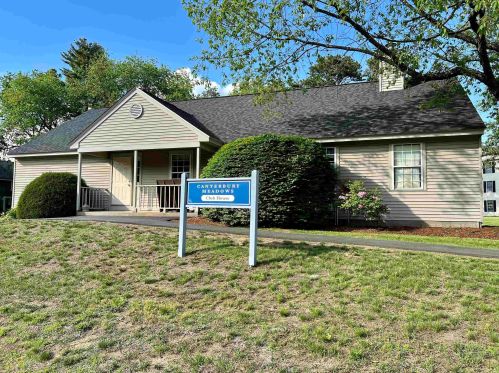 53 Village St, Concord NH 03303-4515 exterior