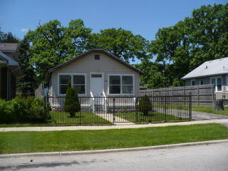 186 Kendall St, Aurora IL  60505-3946 exterior