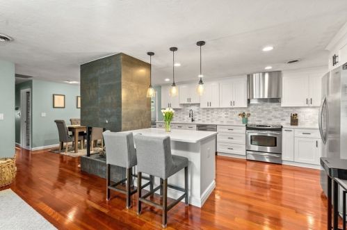 9 Wentworth Rd, Canton, MA 02021-1646