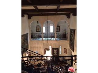 136 Mccadden Pl, Los Angeles, CA 90004-1022