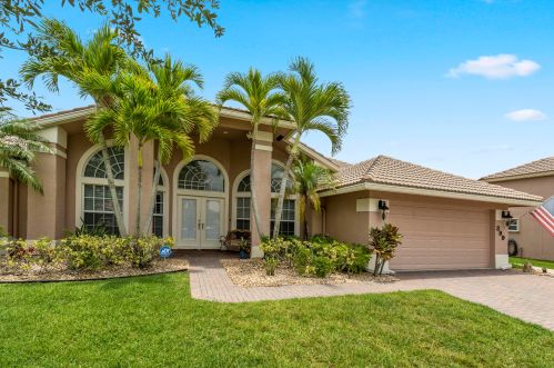 399 Egret Lndg, Fort Pierce, FL 34953-8225