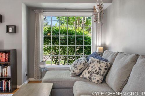 1114 Northlawn St, Grand Rapids MI 49505-3724 exterior