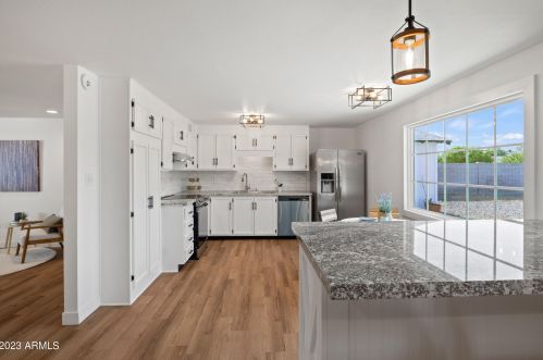 3926 Andorra Dr, Phoenix AZ  85032-6612 exterior