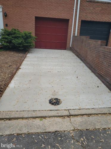 3742 12th St, Arlington VA  22204-4202 exterior