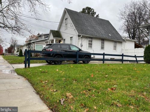 525 River Dr, Camden NJ  08110-2917 exterior