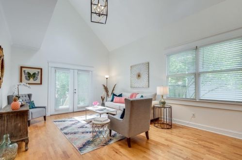 1332 Hooper Ave, Atlanta GA 30307-2014 exterior