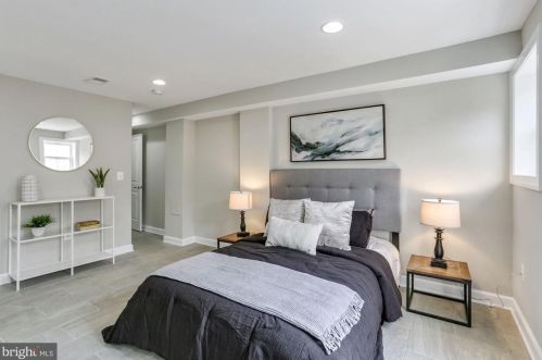 315 T St, Washington, DC 20001-1842