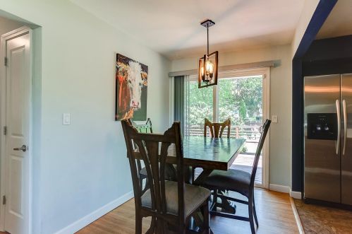 207 County Rd F, Saint Paul MN 55110-3845 exterior