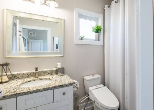 4145 Oakley Ave, Chicago IL 60636-3631 exterior