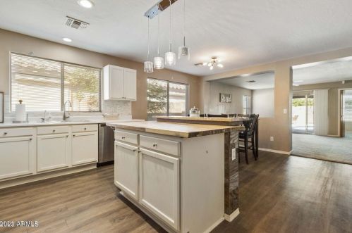 7009 31st Dr, Phoenix AZ  85041-9323 exterior