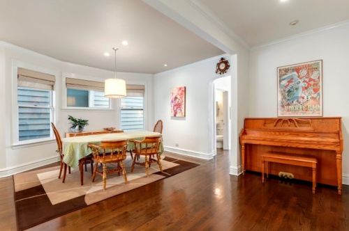 3056 Hoyne Ave, Chicago IL 60643-1121 exterior