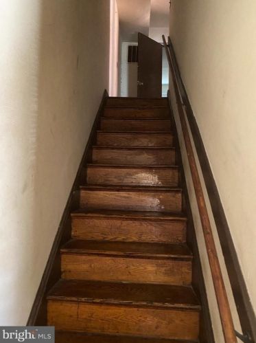 241 54th St, Washington DC 20019-6624 exterior