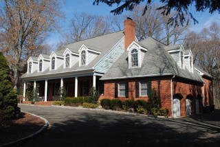 15 Stoningham Dr, Warren NJ  07059-6740 exterior