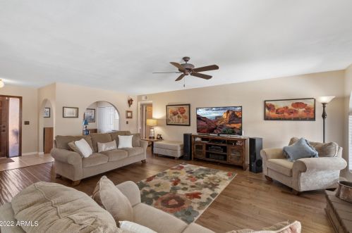 909 Msn Dr, Chandler AZ 85224-2243 exterior