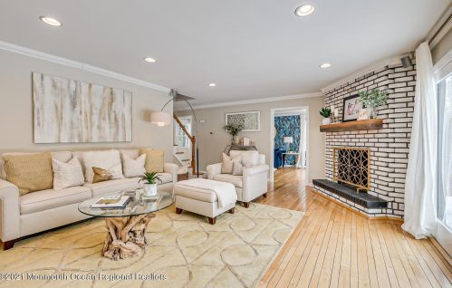 50 Farm Rd, Middletown NJ 07748-3703 exterior