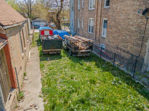 2941 Harrison St, Chicago IL 60612-3334 exterior