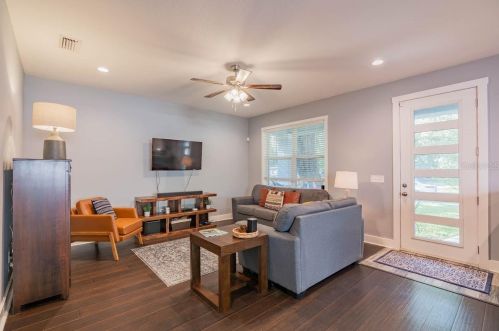 1704 Louisiana Ave, Tampa FL  33610-6037 exterior