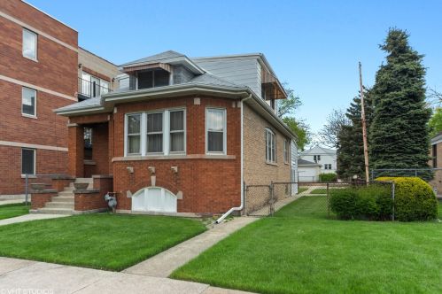 2421 76th Ct, Chicago, IL 60707-2543