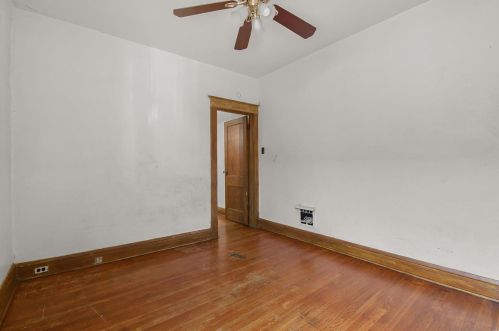 5536 Emerson Ave, Saint Louis MO 63120-2240 exterior