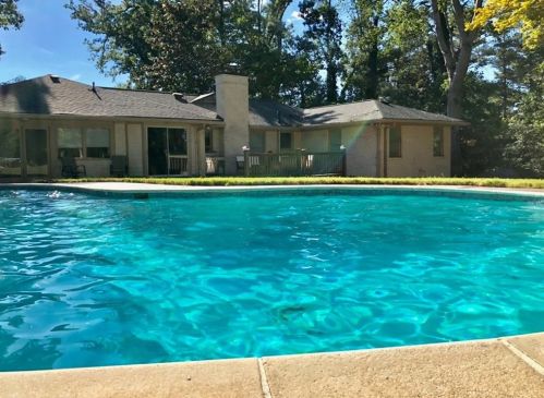 2519 Clairmont Rd, Atlanta GA 30329-2713 exterior